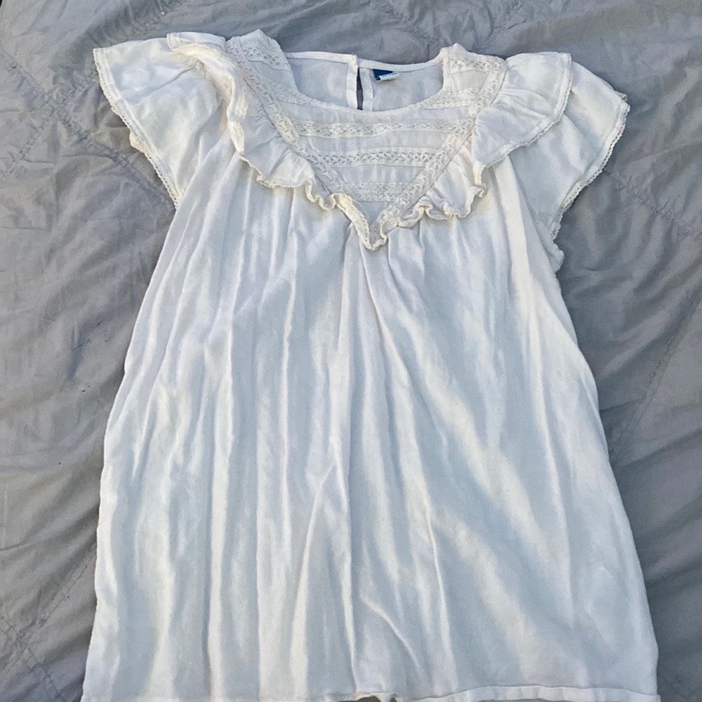 old navy cream colored shirt